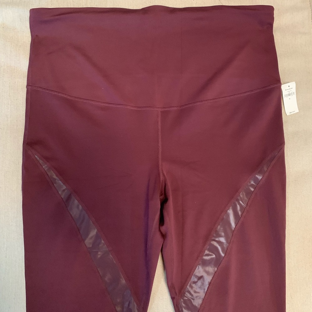 Burgundy Gap Maternity legging